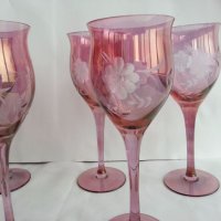  кристални чаши  цветен кристал гравиран, снимка 12 - Антикварни и старинни предмети - 20061877