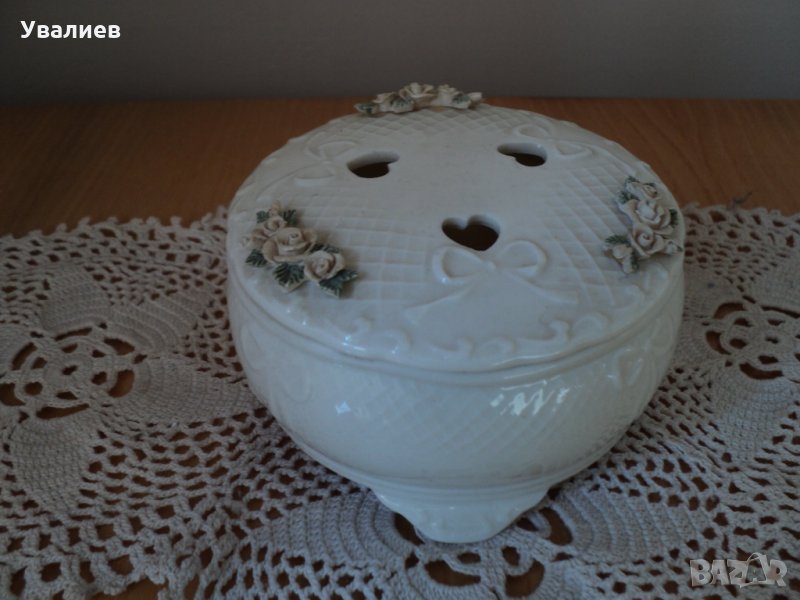 Порцеланови вази - кани и чинии, снимка 1