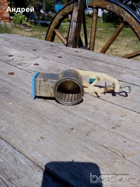 Стара мелничка за орехи, снимка 1