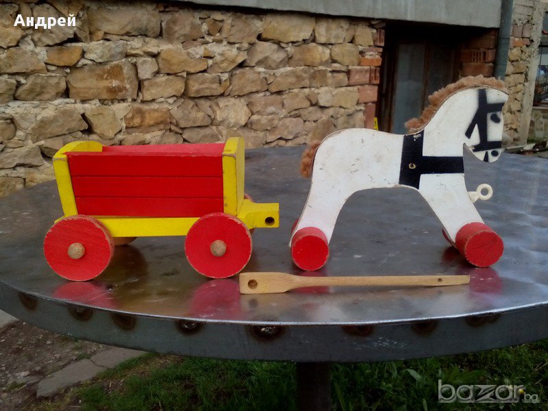 Стара дървена играчка Конче с каручка, снимка 1