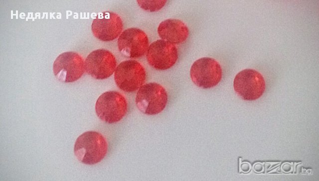 Декорация в червено 3 в 1, снимка 2 - Декорация за дома - 11543560