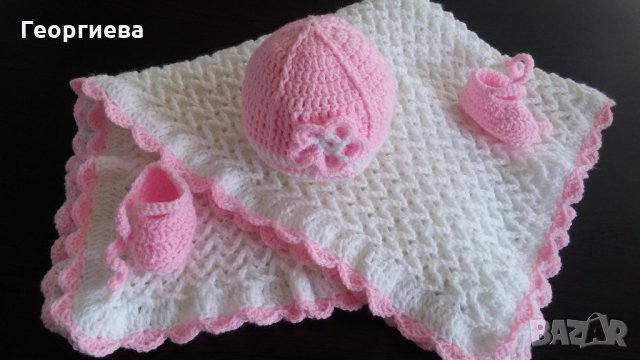плетен комплект за бебе - одеало, шапка, пантофки, снимка 2 - Комплекти за бебе - 22113400