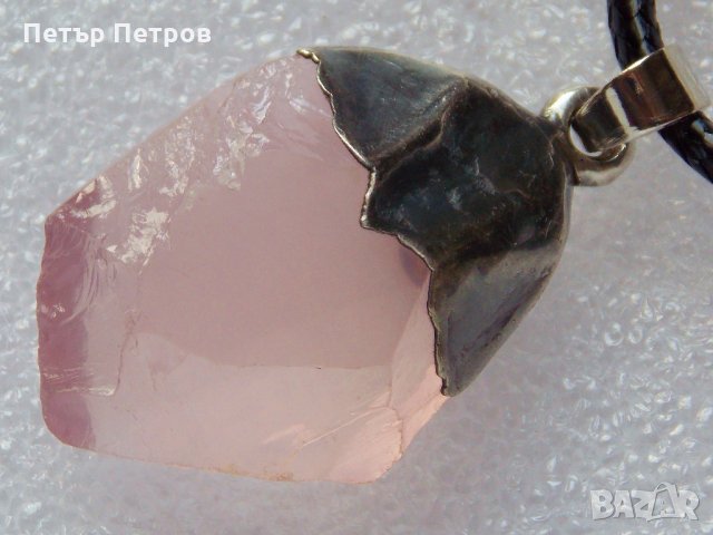 Дpyзи Естествен Розов кварц, снимка 8 - Колиета, медальони, синджири - 24369489