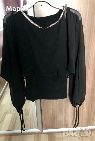 Черна блуза с камъчета, снимка 1 - Блузи с дълъг ръкав и пуловери - 22910205