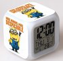 Миниони Despicable Me Alarm часовници с термометър с 7 цвята на дисплея, снимка 7