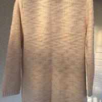 Красив пуловер, снимка 4 - Блузи с дълъг ръкав и пуловери - 22652605