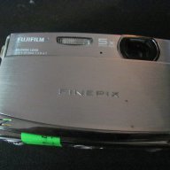 Фотоапарат Fujifilm Finepix /пада му капачето/, снимка 1 - Фотоапарати - 17446557