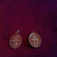 Католически медальони с Богородица, снимка 2 - Антикварни и старинни предмети - 17389970