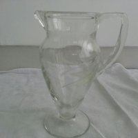 стъклена кана гравирана, снимка 2 - Антикварни и старинни предмети - 23822290