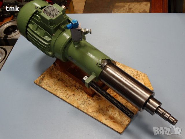 Мотор-шпиндел за пробивна машина LAMMERS, снимка 2 - Други машини и части - 24199047