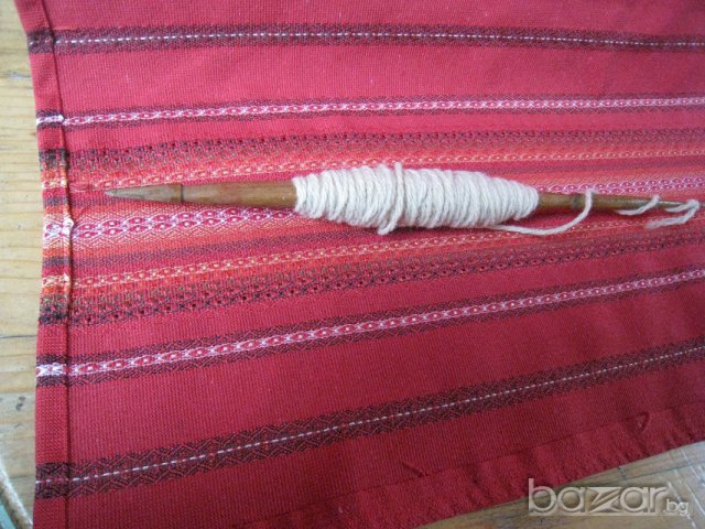 Стара битова хурка и статуетка, снимка 2 - Други ценни предмети - 15983330