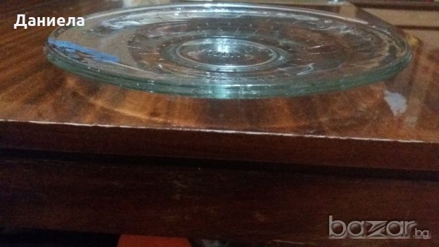 Голяма плитка чиния от закалено стъкло, снимка 6 - Чинии - 17470282