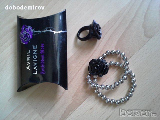 Подаръчен сет Avril Lavigne Wild Forbidden Rose Gift Set оригинал, снимка 6 - Бижутерийни комплекти - 11799378