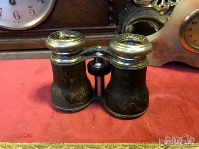 Старинен бинокъл LE JOCKEY CLUB PARIS от 1880г., снимка 1