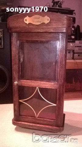 Irish wiskey-красива кутия с орнаменти-51х26х15см-внос швеицария, снимка 1 - Антикварни и старинни предмети - 16781155