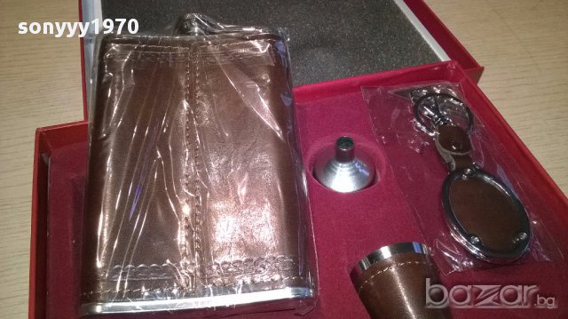 Jack daniels-Луксозен подаръчен комплект-24/18/4см, снимка 13 - Антикварни и старинни предмети - 16432356