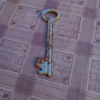 Стар ключ, снимка 4 - Антикварни и старинни предмети - 19496078