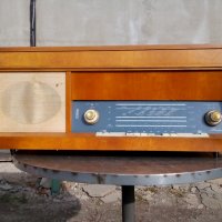 Радио,Радиограмофон АКОРД 10, снимка 1 - Антикварни и старинни предмети - 19852708