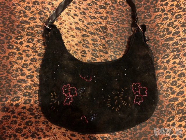 Красива чанта 5 лв, снимка 5 - Чанти - 26024320