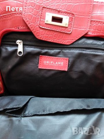 Червена чанта Орифлейм, снимка 5 - Чанти - 24712926