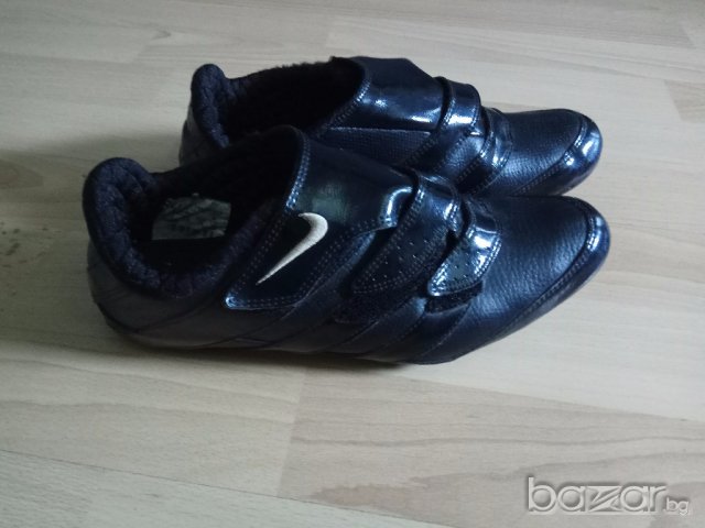 Спортни обувки Nike, оригинал, снимка 2 - Маратонки - 19582141