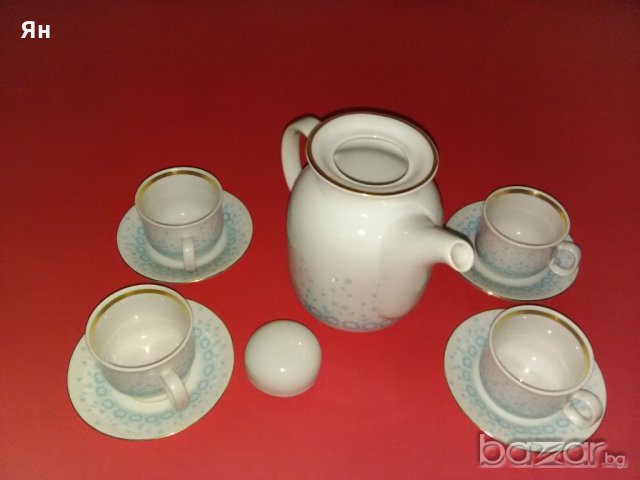 Качествен Български Порцелан-Сервиз Чайник с Чашки, снимка 2 - Антикварни и старинни предмети - 20268074