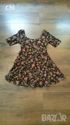 Красива рокля на цветя