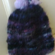 Ръчно плетена шапка и шал ангора, снимка 3 - Шапки - 13393027