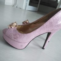 Розови обувки на платформа, снимка 1 - Дамски обувки на ток - 25710828