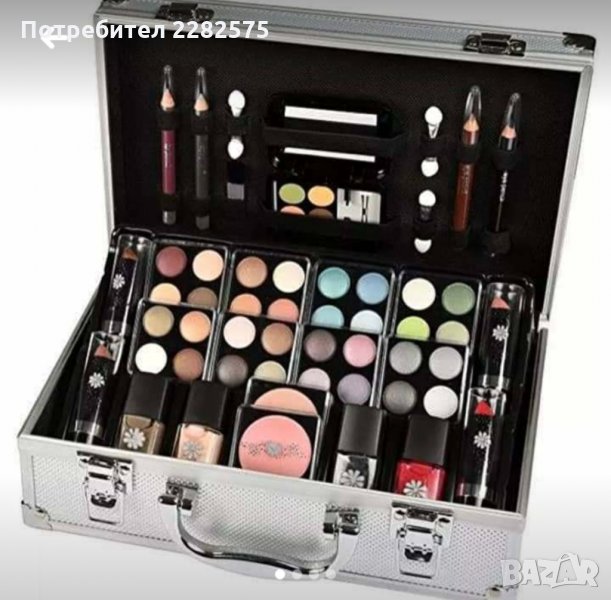 Професионално куфарче с гримове ,два модела, снимка 1