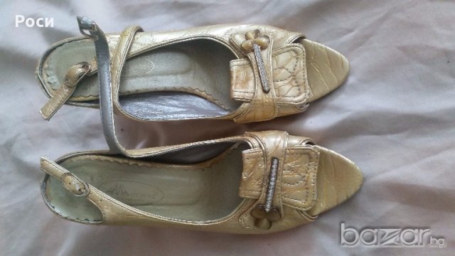 Дамски обувки по 6,00 лв, снимка 4 - Дамски ежедневни обувки - 18587144