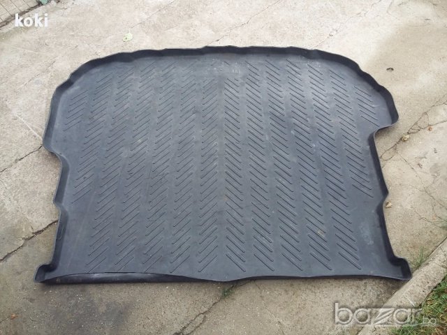 Стелка за багажника за Мазда6 хечбек, снимка 2 - Аксесоари и консумативи - 15496945