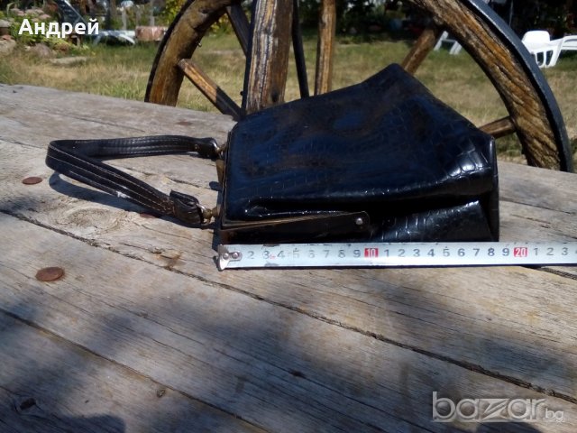 Стара Дамска чанта, снимка 4 - Антикварни и старинни предмети - 17939323