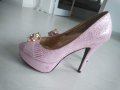 Розови обувки на платформа, снимка 1 - Дамски обувки на ток - 25710828