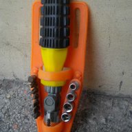 Отвертка с накрайници на оранжева стойка, снимка 2 - Отвертки - 8002452