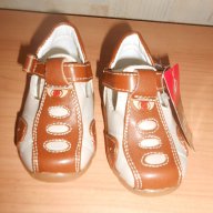 Детски обувки номер 19, снимка 2 - Детски маратонки - 8506642