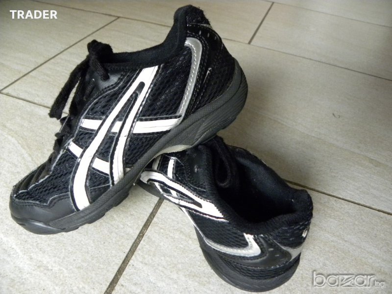 Детски футболни маратонки гъсенички кецове обувки ASICS, размер 32, стелка 19см. , снимка 1