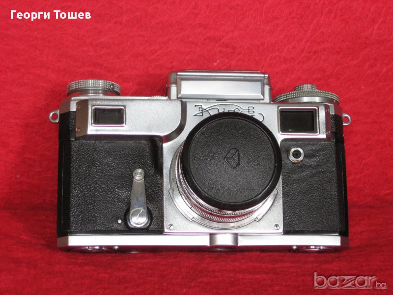 Продавам прецизен фотоапарат с вграден светломер, модел - "KIEV"., снимка 1