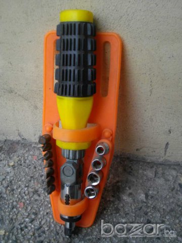 Отвертка с накрайници на оранжева стойка, снимка 2 - Отвертки - 8002452