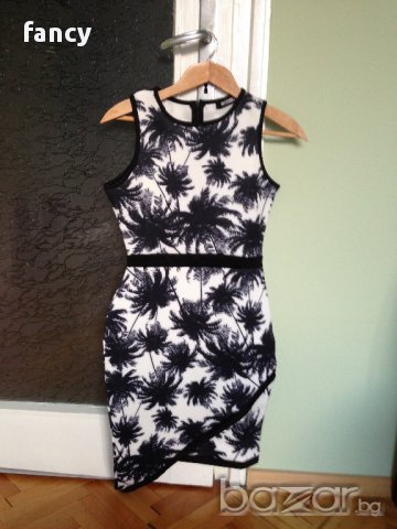 Прекрасна асиметрична рокля - нова, с етикет., снимка 7 - Рокли - 10500921