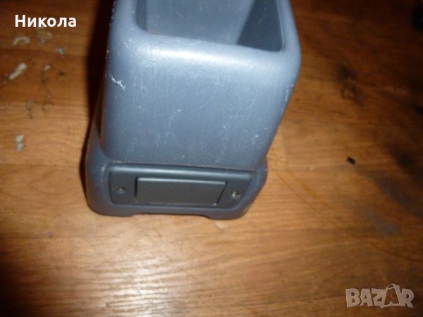 Задна конзола с пепелник Дайхатсу Териос, снимка 3 - Части - 25180608