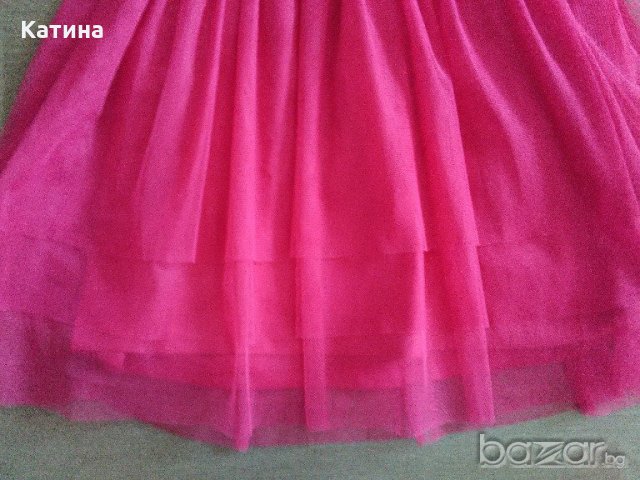 Намаление Disney красива рокля в циклама, снимка 2 - Детски рокли и поли - 18475032