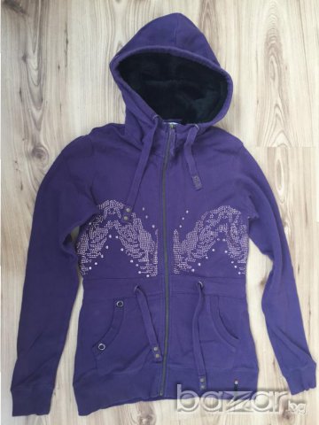 LЕЕ COOPER  дамски суичър с камъни оригинал, размер М, slim fit, черен, много запазен, снимка 9 - Суичъри - 11117127