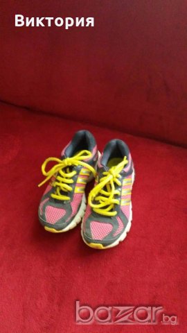 Детски маратонки Adidas, снимка 1 - Детски маратонки - 21261565
