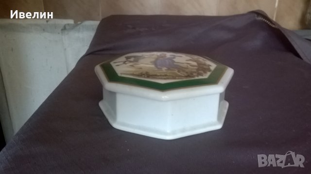 стара порцеланова кутия, снимка 2 - Антикварни и старинни предмети - 24484930