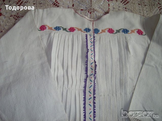 Автентична къса кенарена риза от национална носия, снимка 2 - Антикварни и старинни предмети - 18871271