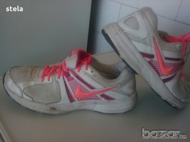 Найк 42 номер, снимка 2 - Маратонки - 21450349