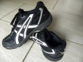 Детски футболни маратонки гъсенички кецове обувки ASICS, размер 32, стелка 19см. 