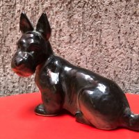Порцеланова фигура на куче Ризеншнауцер , снимка 1 - Статуетки - 24268935