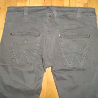 Оригинален спортен панталон Wrangler W28 L34, снимка 4 - Панталони - 23656667